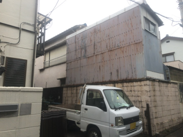 木造2階建て解体工事(東京都板橋区宮本町)　工事前の様子です。